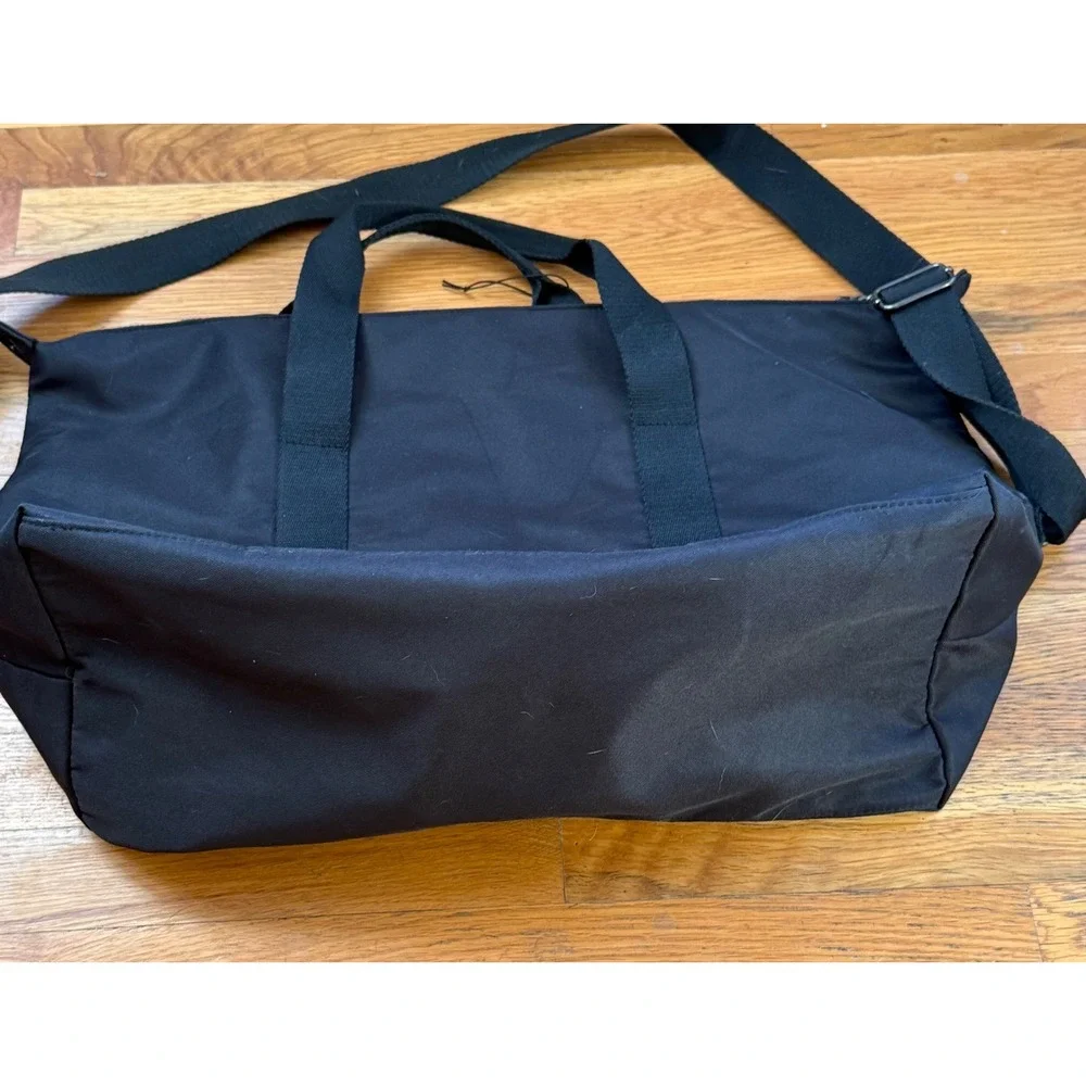 Coach‎ Fragrance Black Nylon Duffle Bag Weekend Travel Carry On Shoulder Strap